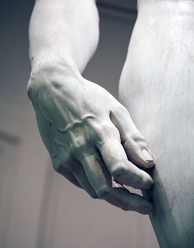 Michelangelo' nun muhteşem eseri Davut' un el detayı eserin büyüklüğünün bir göstergesidir.